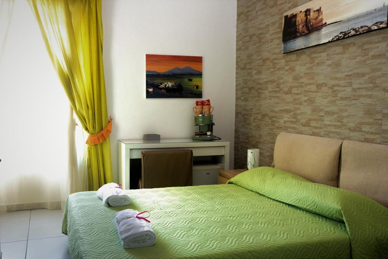 Megaride Santa Lucia Bed and Breakfast Νάπολη Εξωτερικό φωτογραφία