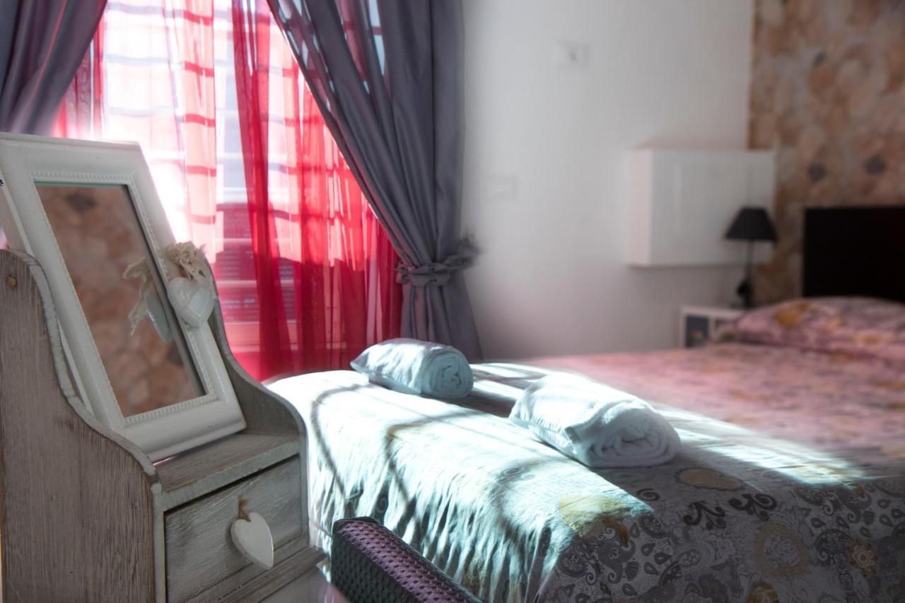 Megaride Santa Lucia Bed and Breakfast Νάπολη Εξωτερικό φωτογραφία